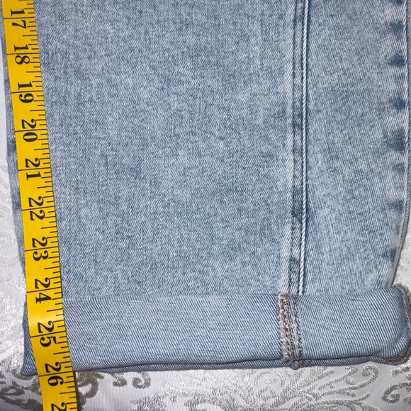 Risen Jeans High-Rise Relaxed Barrel Leg Jeans with Cuffed Hem Size 11/30 NWT - Picture 9 of 10